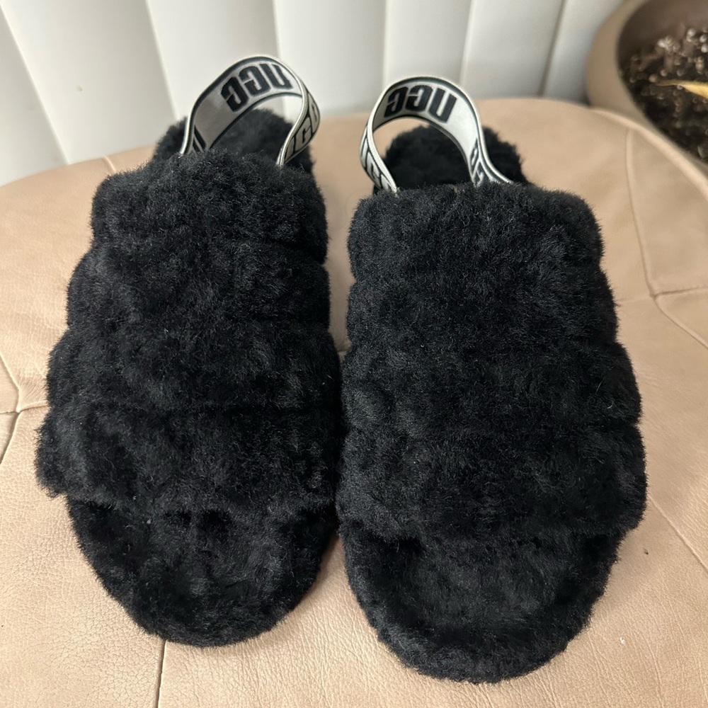 UGG Fluff Yeah slide flat sandals in black - Picture 2 of 6